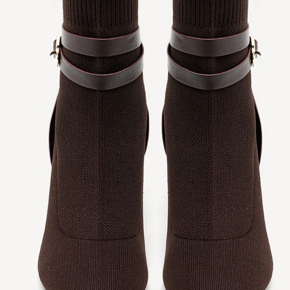 Cozy Island Strap Pointed Chunky Heeled Ankle Boots - Picture 4 of 8
